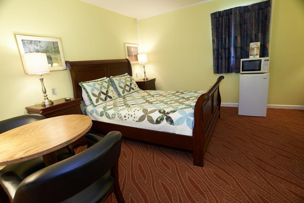 Clinton Motel Екстер'єр фото