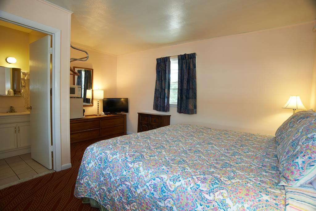 Clinton Motel Екстер'єр фото
